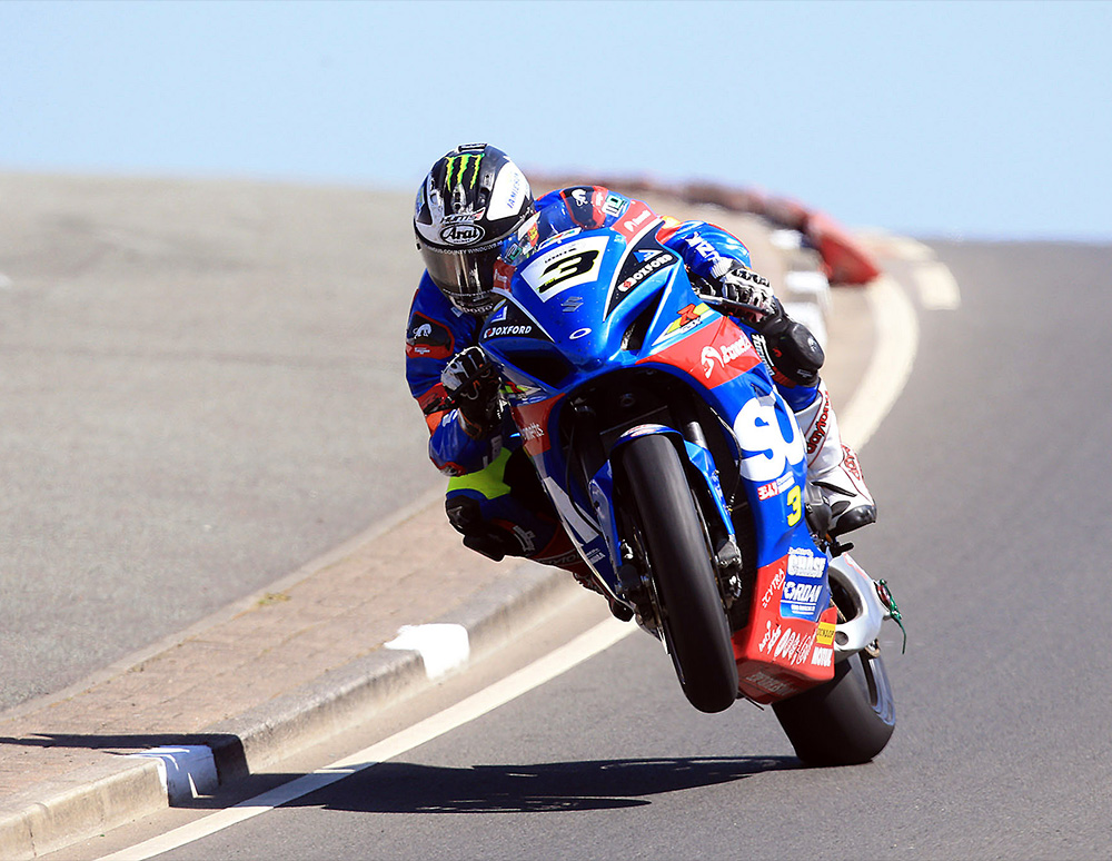 superbike-practice-02