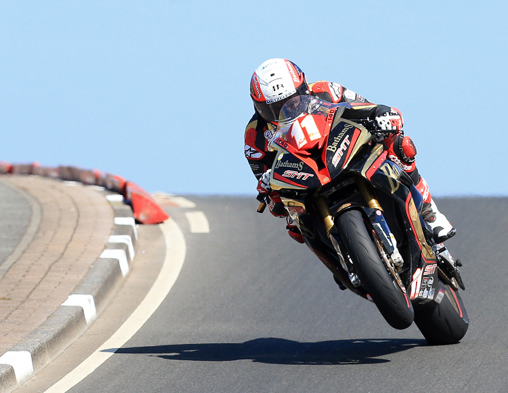 superbike-practice-04