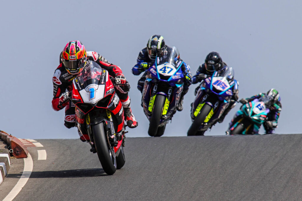 Briggs Equipment NW200 -Tides Restaurant Supersport race -Davey