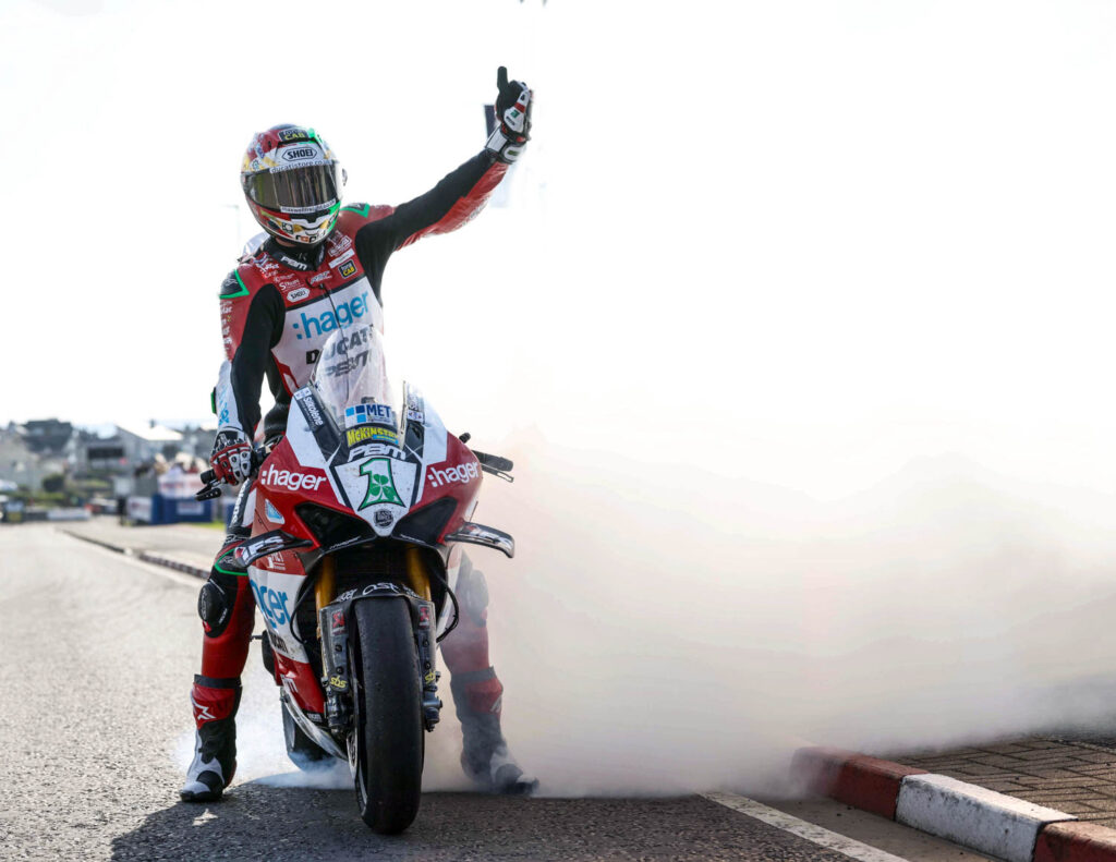 Race 6 North West 200 Superbike NW 200 race 003