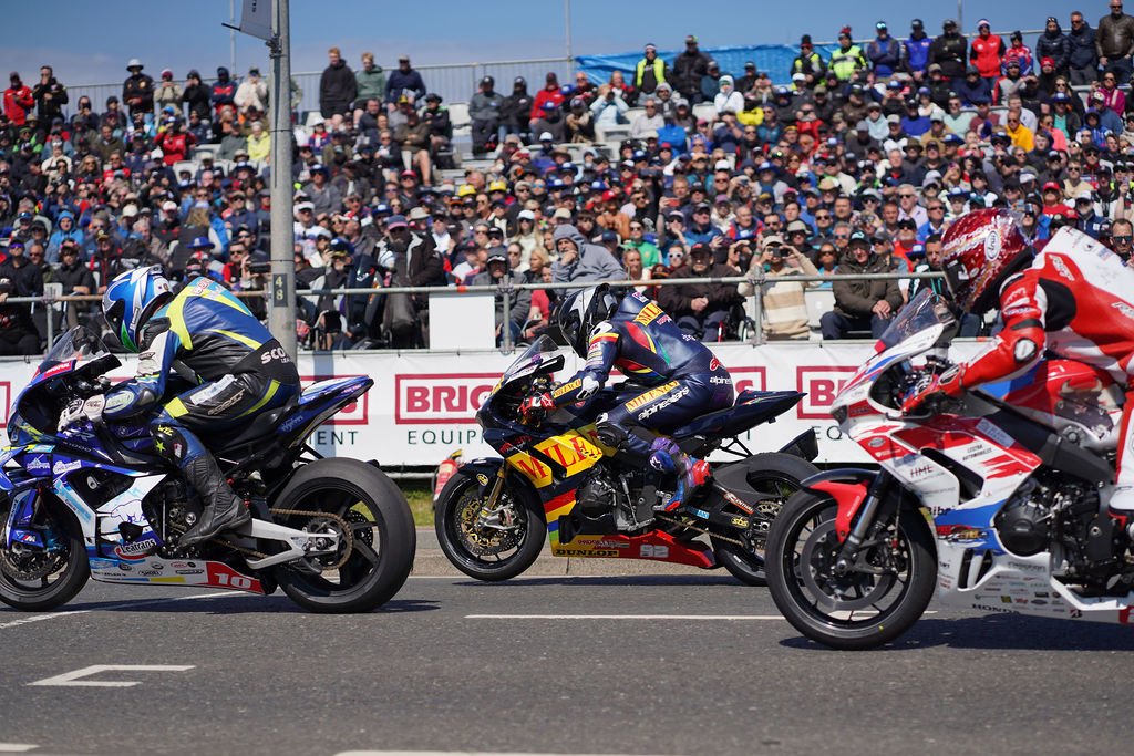 Bikers Racing