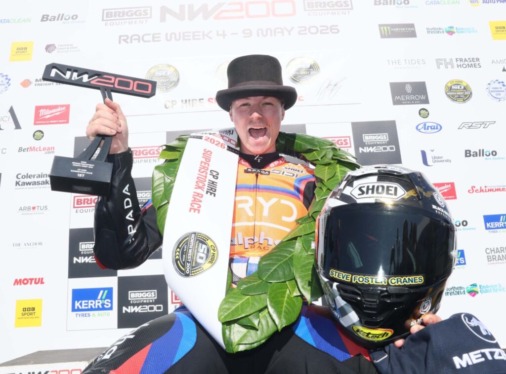 CP HIRE SUPERSTOCK RACE 00712