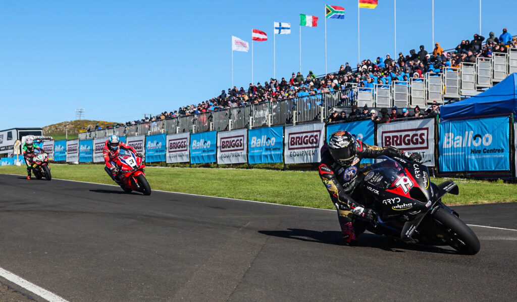NW 200 Race 6 Superbike race 2 002